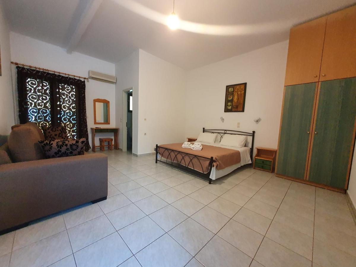 Countryside Studios Agia Efimia Exterior photo