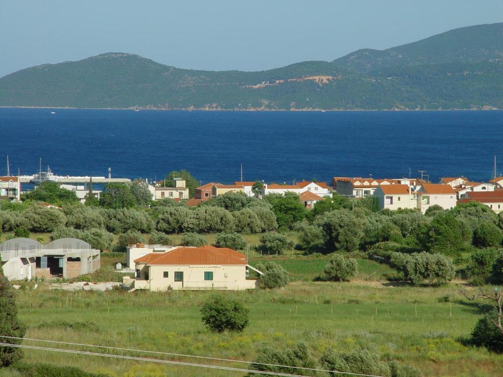 Countryside Studios Agia Efimia Exterior photo